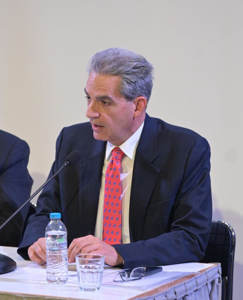 Liberal: Τα Στενά του Ορμούζ ως καταλύτης του πολέμου